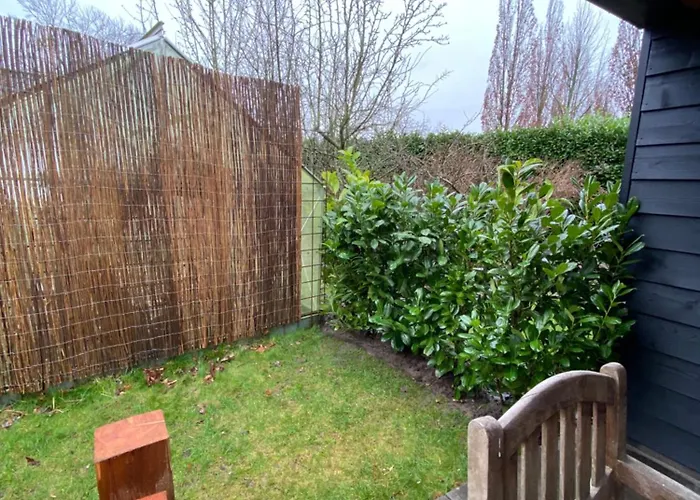 In De Bocht - Hottub Sauna Holiday home Gemonde