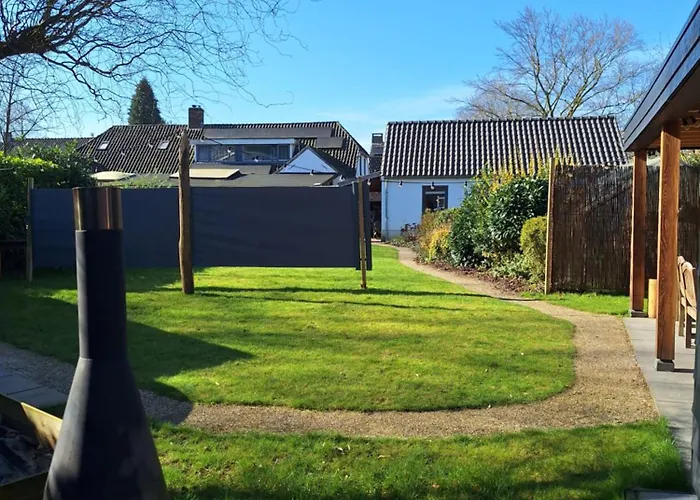 In De Bocht - Hottub Sauna Holiday home *