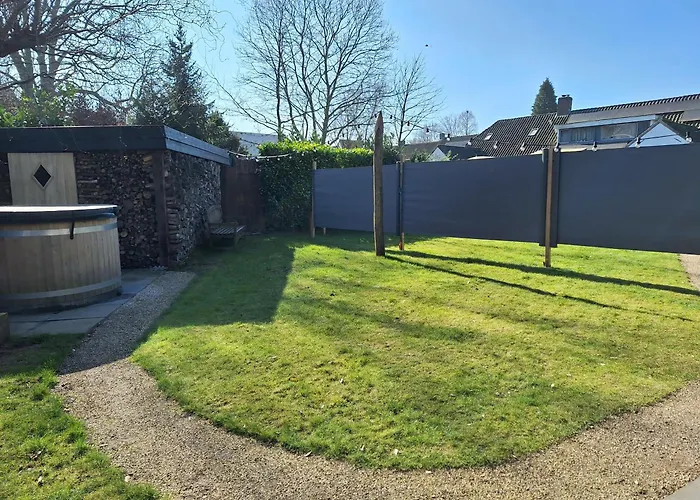 In De Bocht - Hottub Sauna Tatil Evi *